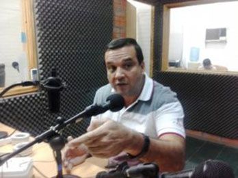 "Gildo Insfrán en Formosa se hace el gallito y en Buenos Aires es una gallinita"