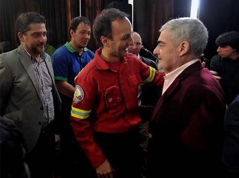 Das Neves decretó la emergencia ígnea y anunció aumento de salarios para Brigadistas.