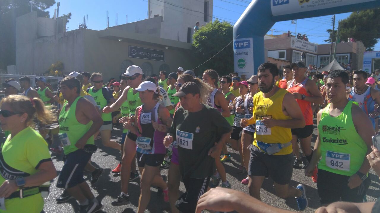 El Ministerio de Salud participó de la Maratón del Diario Crónica en Comodoro Rivadavia