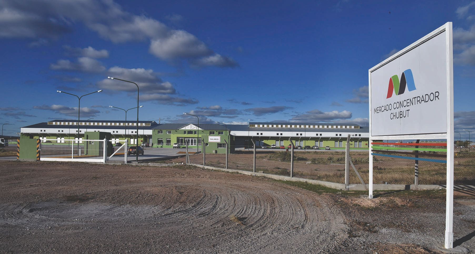 Mario Das Neves inaugura el Mercado  Concentrador Chubut