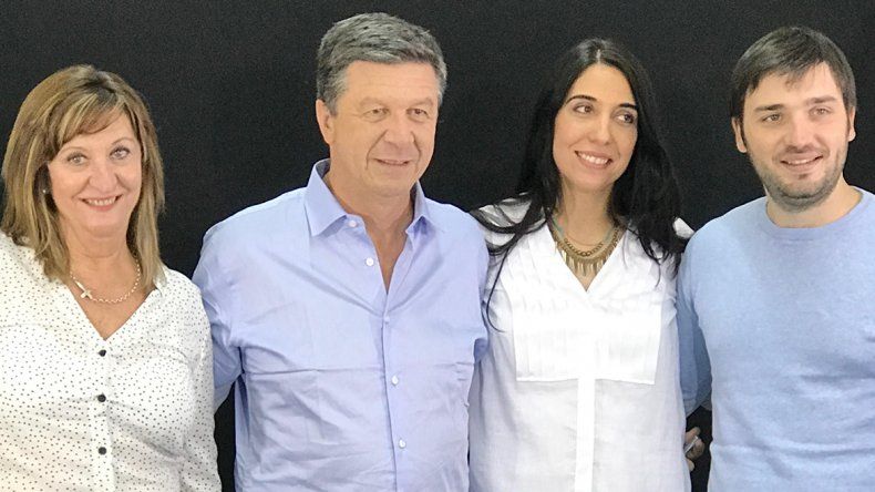 Menna recorrió Chubut y se reúnio con vecinos de la provincia.