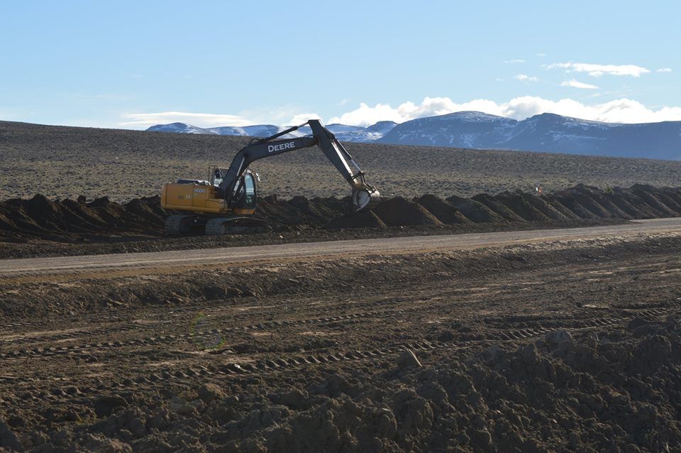 Se realizan trabajos de pavimentación de la Ruta Nº 63 en Chubut.