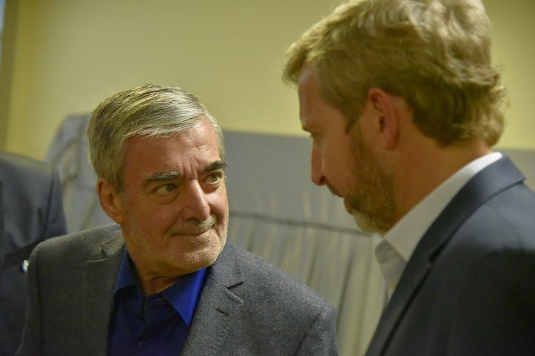 El Ministro del interior de Nación y  el Gobernador de Chubut firmaron obras por 357 millones.