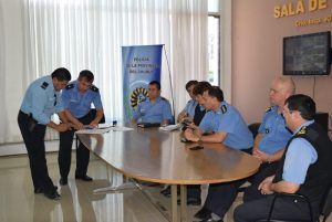 Banco del Chubut analiza opciones para que policías puedan construir viviendas