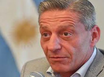 Arcioni asiste a la jura de los  diputados nacionales por Chubut.