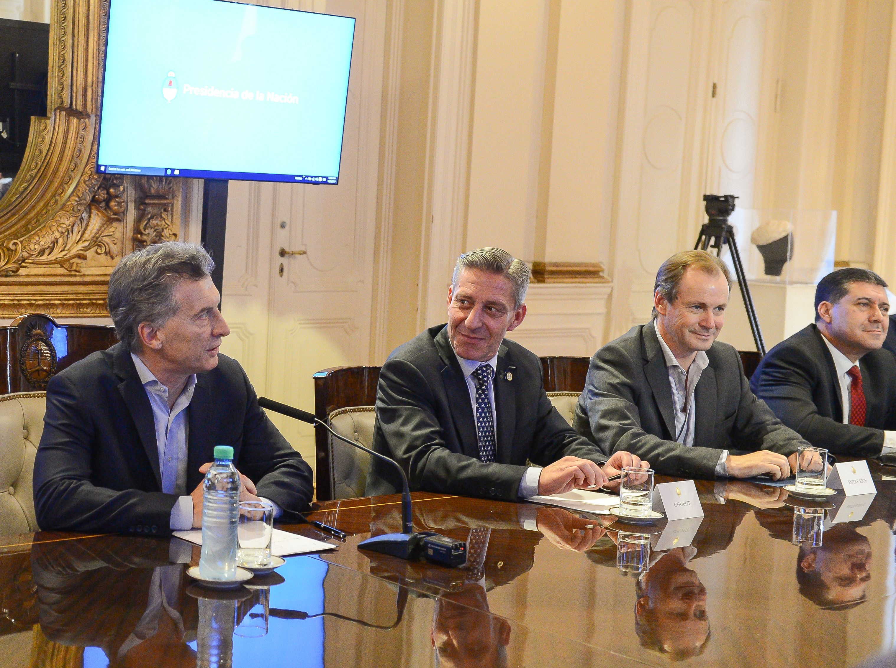 El presidente Mauricio Macri llega a Chubut