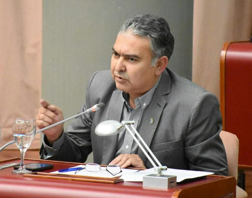 Critican la sobredimensión de cargos en la Universidad del Chubut