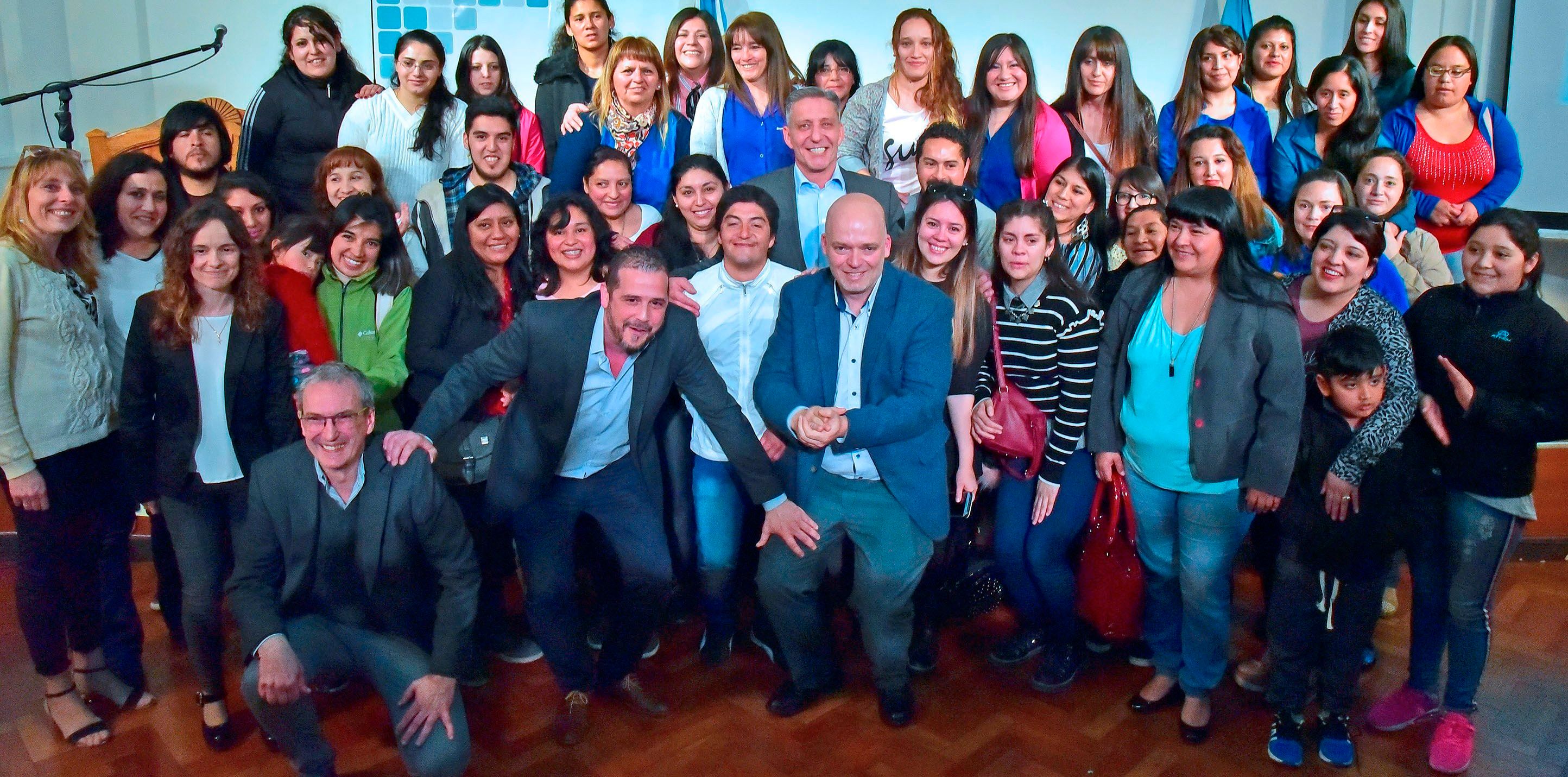 Pase a planta de 39 trabajadores comunitarios de Salud