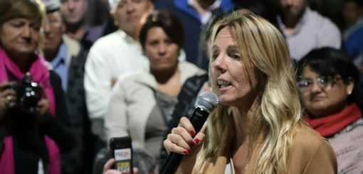 Firman contratos de obras para Comodoro