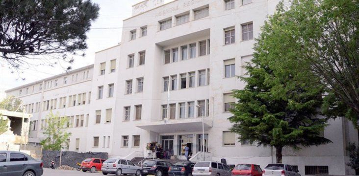 Arduo trabajo del personal de laboratorios por el Covid - 19