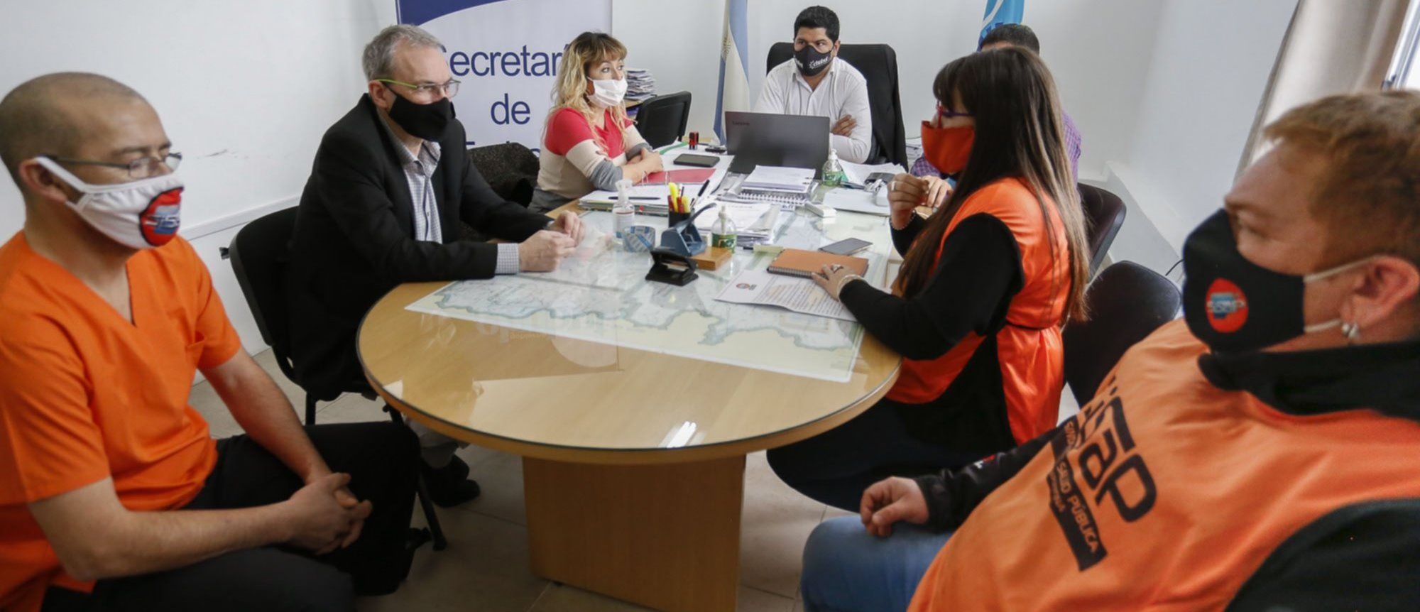 El Ministro de Salud se reunió con Gremios.