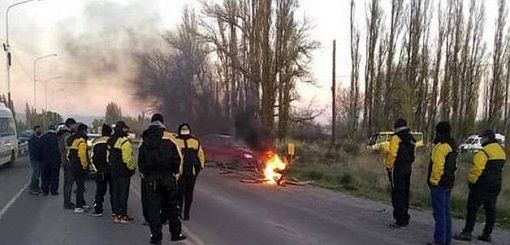 Empleados viales reclaman sus sueldos a través de protesta en ruta