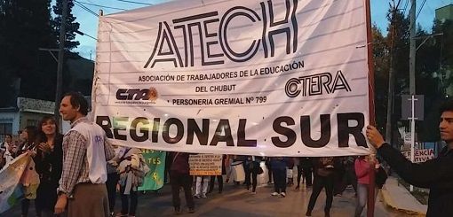 Movilización docente en toda la provincia.