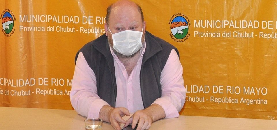 Luque convocó a los intendentes por la situación energética de Chubut.